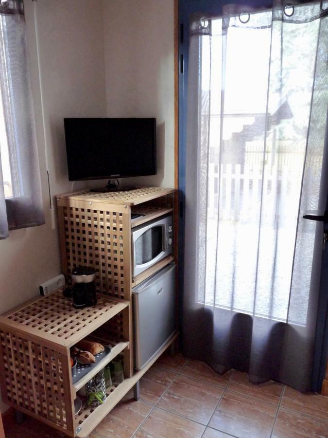 Suite A 800M De La Plage Saint-Lunaire Exterior foto